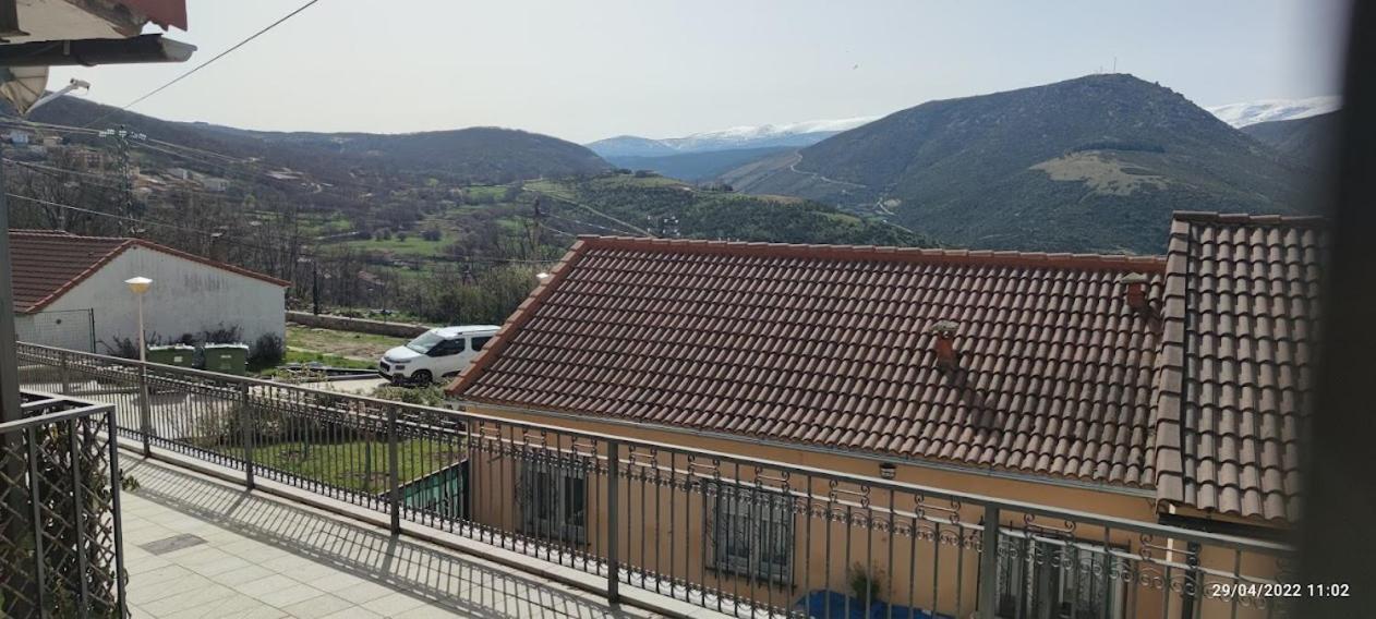 בית הארחה Navacepeda de Tormes 	La Pasailla De Gredos מראה חיצוני תמונה
